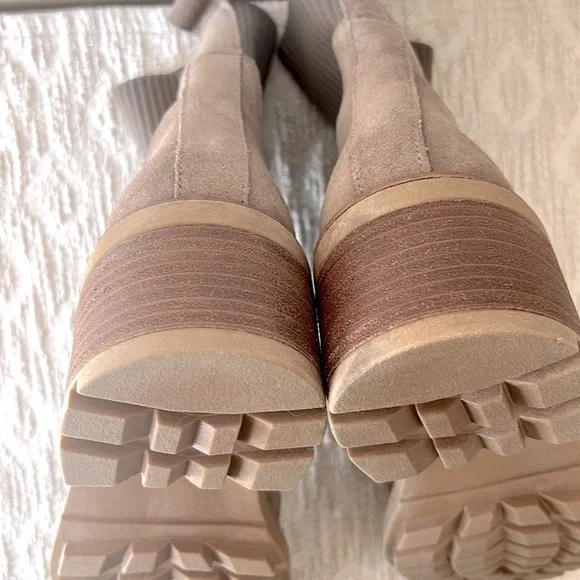 Steve Madden EUC Kiley Chelsea Suede Ankle Boots - Picture 8 of 14